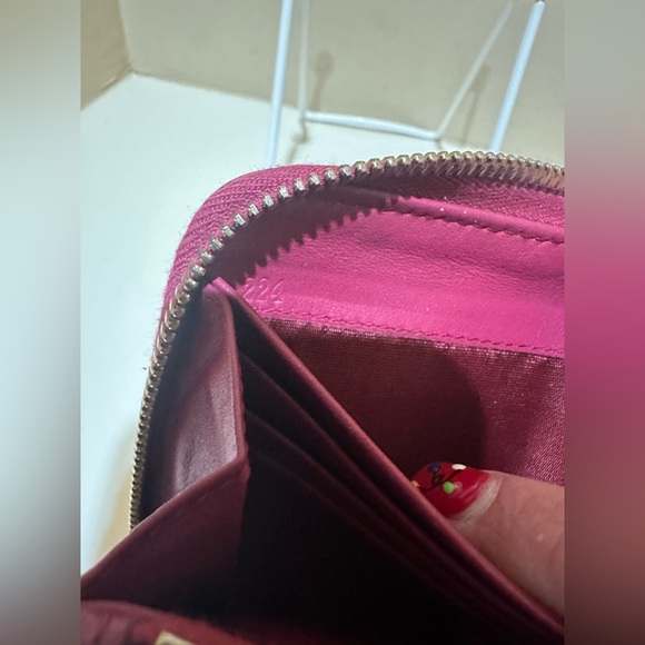 Prada Soft Calf Quilted Raspberry Zippy Wallet - Picture 5 of 16